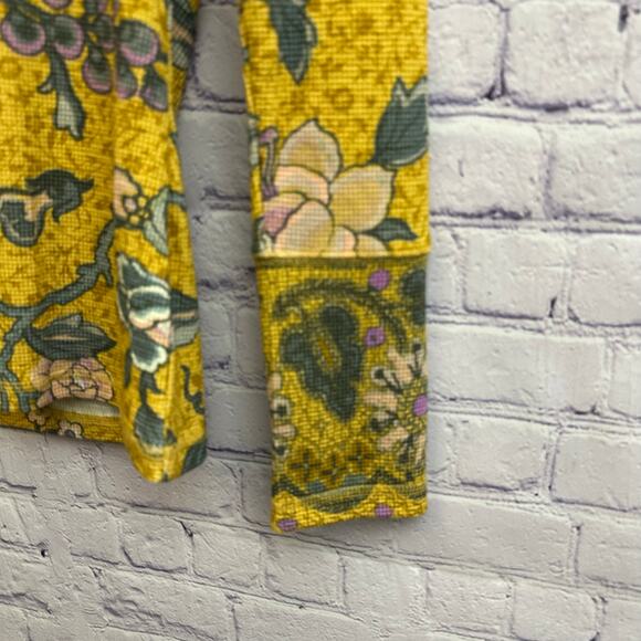 Sundance Waffle Knit Thermal Crew Neck Top Yellow Floral Print Size Small - Picture 6 of 7